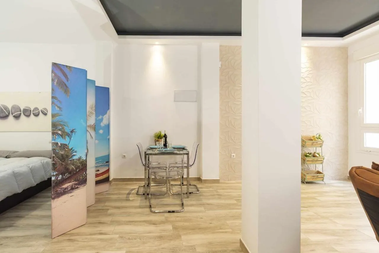 Apartment Vialia Suites The Beach Malaga Spain
